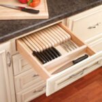Adjustable Knife Block with Separator